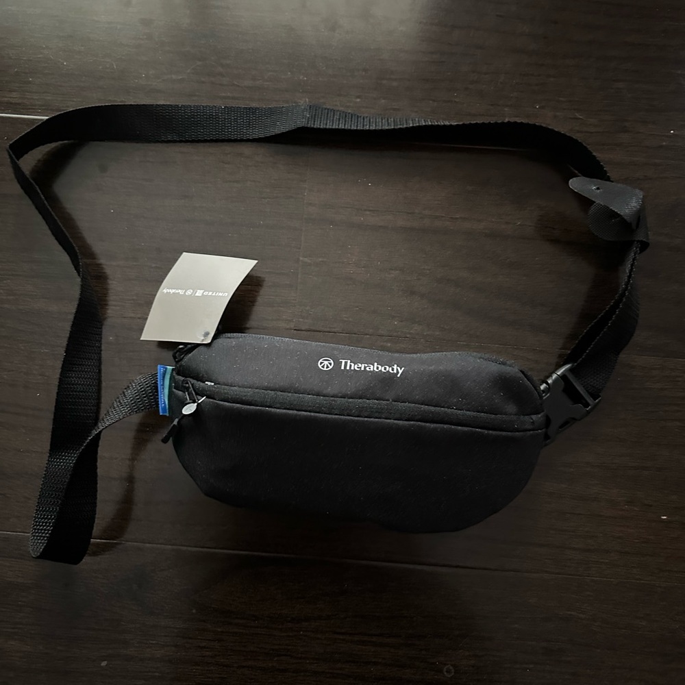 Therabody United Airlines amenity kit